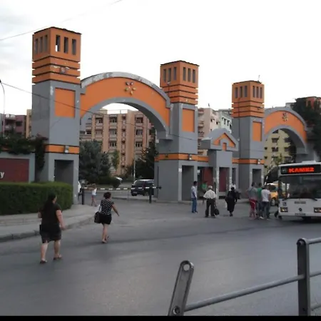 Comfort&cozy Near Airport & Bus Terminal Apartment *