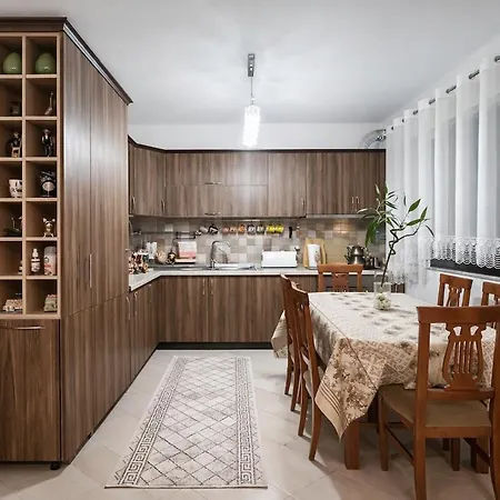 Διαμέρισμα Comfort&cozy Near Airport & Bus Terminal Τίρανα