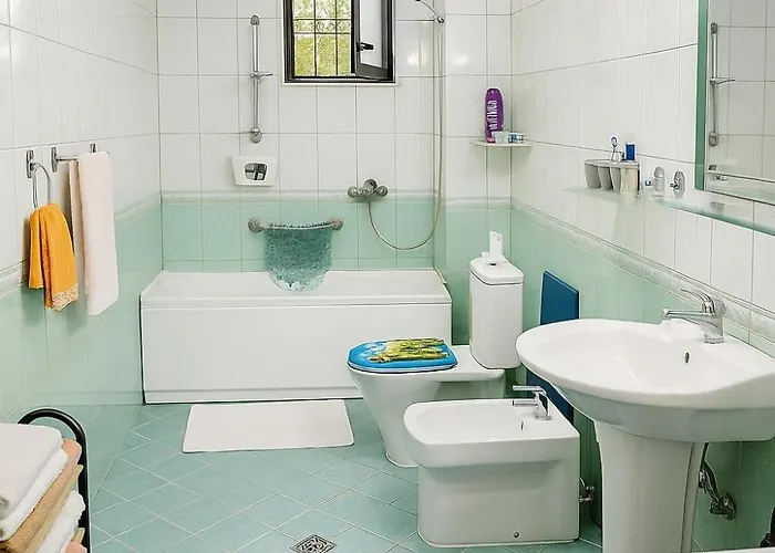 Apartment Comfort&cozy Near Airport & Bus Terminal *