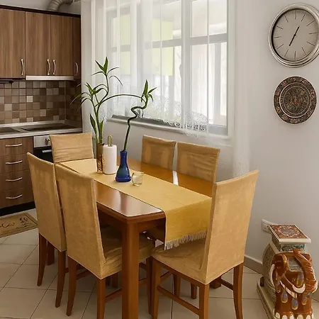 Comfort&cozy Near Airport&bus Terminal *