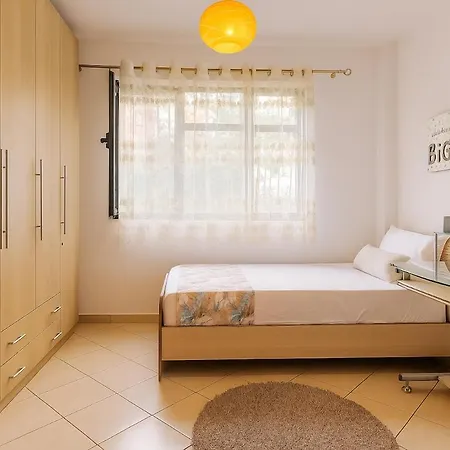 Apartman Comfort&cozy Near Airport & Bus Terminal *