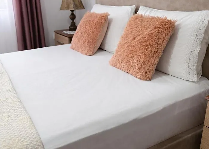 Comfort&cozy Near Airport & Bus Terminal Apartman Tirana