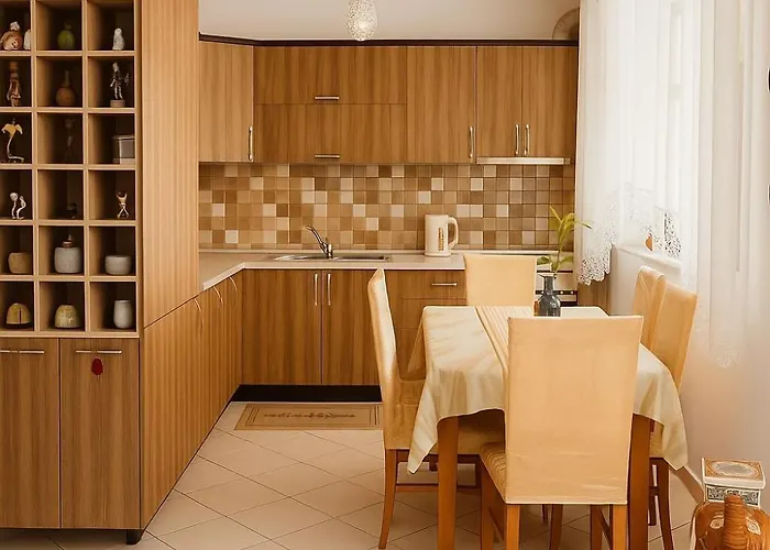 Apartman Comfort&cozy Near Airport & Bus Terminal